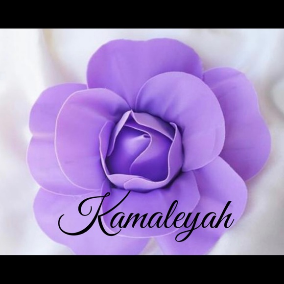 Meet your Posher, Gloria - Picture 1 of 1